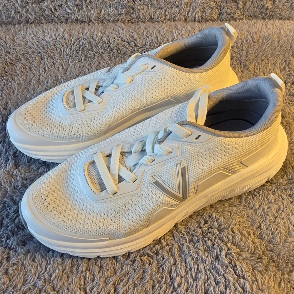 Vionic Women's White‎ Walk Max Sneakers Walking Shoes Orthopedic Sz 9 WU 40 NEW